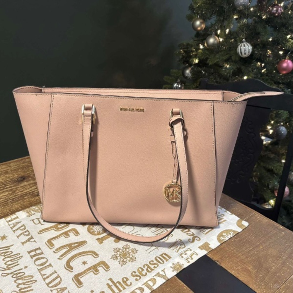 MICHAEL KORS Sally Saffiano Leather and Logo Tote Bag Authentic Purse
